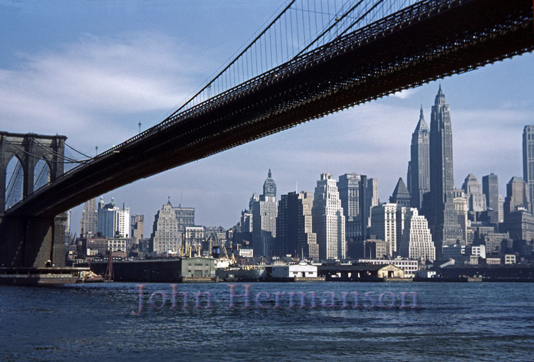Brooklyn-Bridge-1949-Kodach.jpg